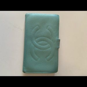 VINTAGE CHANEL WALLET